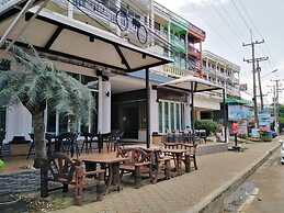 Pimpimarn Beach Hotel