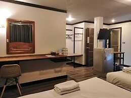 Pimpimarn Beach Hotel