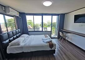 Pimpimarn Beach Hotel