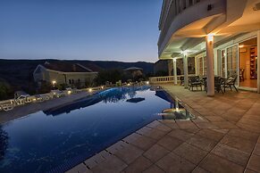 P&N Resort