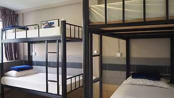 Leo Backpackers Central Market