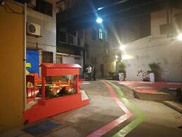 Leo Backpackers Central Market