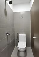 Leo Backpackers Central Market