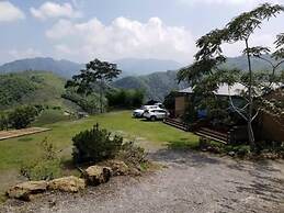 Shen Shan Lin Nai B&B