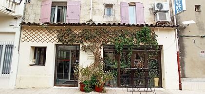 Le Louvre, Lieu atypique