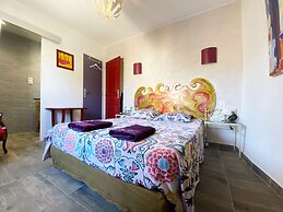 Le Louvre, Lieu atypique