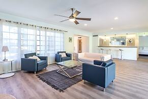 Chateau Hollywood Luxury Home & Pool near Hollywood Broadwalk