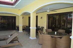Kim Beatriz Compound