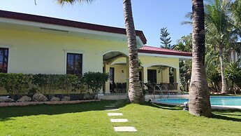 Kim Beatriz Compound