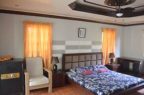 Kim Beatriz Compound