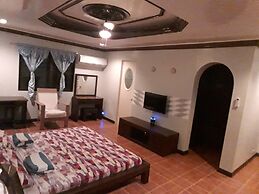 Kim Beatriz Compound