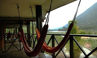 Riverview Bungalows & GH