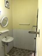 Riverview Bungalows & GH