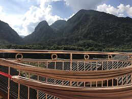 Riverview Bungalows & GH