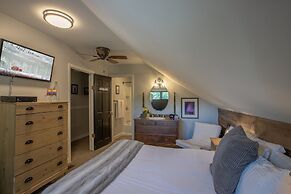 Purple Mountain Bed & Breakfast