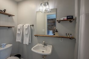 Purple Mountain Bed & Breakfast