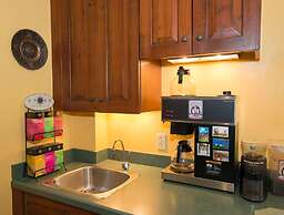 Purple Mountain Bed & Breakfast