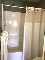 Purple Mountain Bed & Breakfast