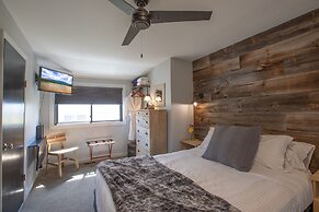 Purple Mountain Bed & Breakfast