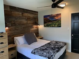 Purple Mountain Bed & Breakfast