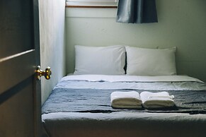 Nui. Hostel & Bar Lounge