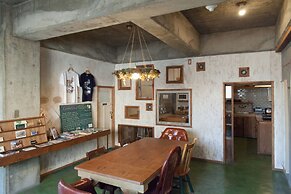 Nui. Hostel & Bar Lounge