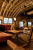 Nui. Hostel & Bar Lounge