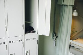 Nui. Hostel & Bar Lounge