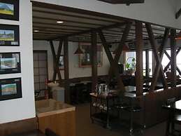 Lodge Christmas Rose ZAO