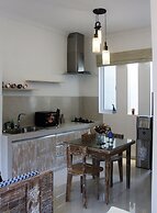 Green Studio Apartment Seminyak