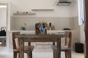 Green Studio Apartment Seminyak