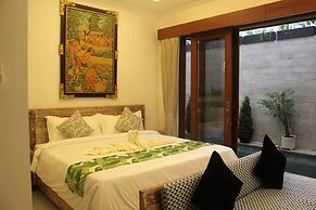 Green Studio Apartment Seminyak