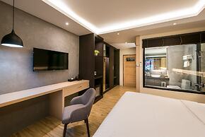 Nadee 10 Resort & Hotel