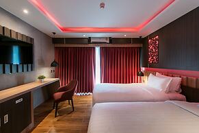 Nadee 10 Resort & Hotel