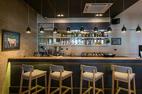 Nadee 10 Resort & Hotel