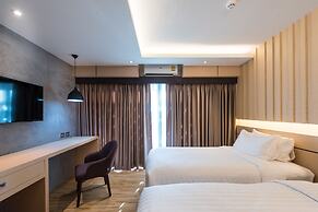 Nadee 10 Resort & Hotel