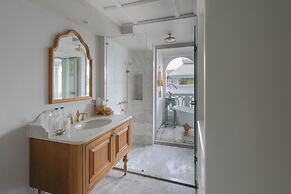 The Inside House