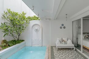 The Inside House