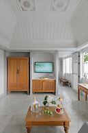 The Inside House