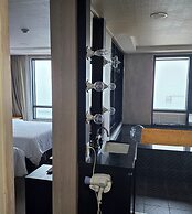 Full Moon Hotel