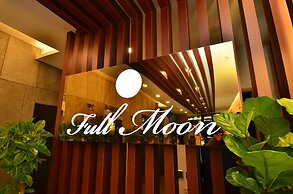Full Moon Hotel
