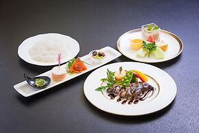 Lakeside Hot Spring Hotel Kunibiki