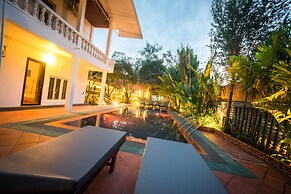 Lavender Angkor Boutique