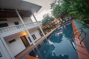 Lavender Angkor Boutique