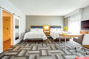 Hampton Inn & Suites Boston/Waltham