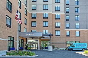 Hampton Inn & Suites Boston/Waltham