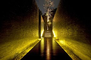 The Secret Pool Villas By The Library