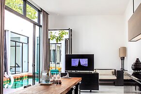 The Secret Pool Villas By The Library