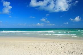 The Secret Pool Villas By The Library