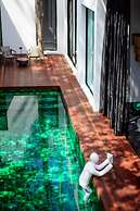 The Secret Pool Villas By The Library